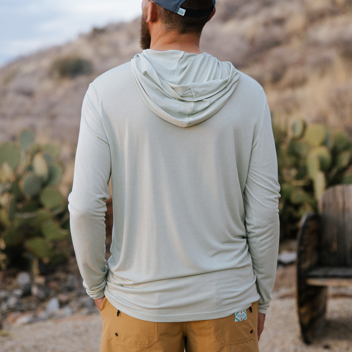 Sendero Provisions Co. Yucatan Bamboo Hoodie in San Juan Sage Medium