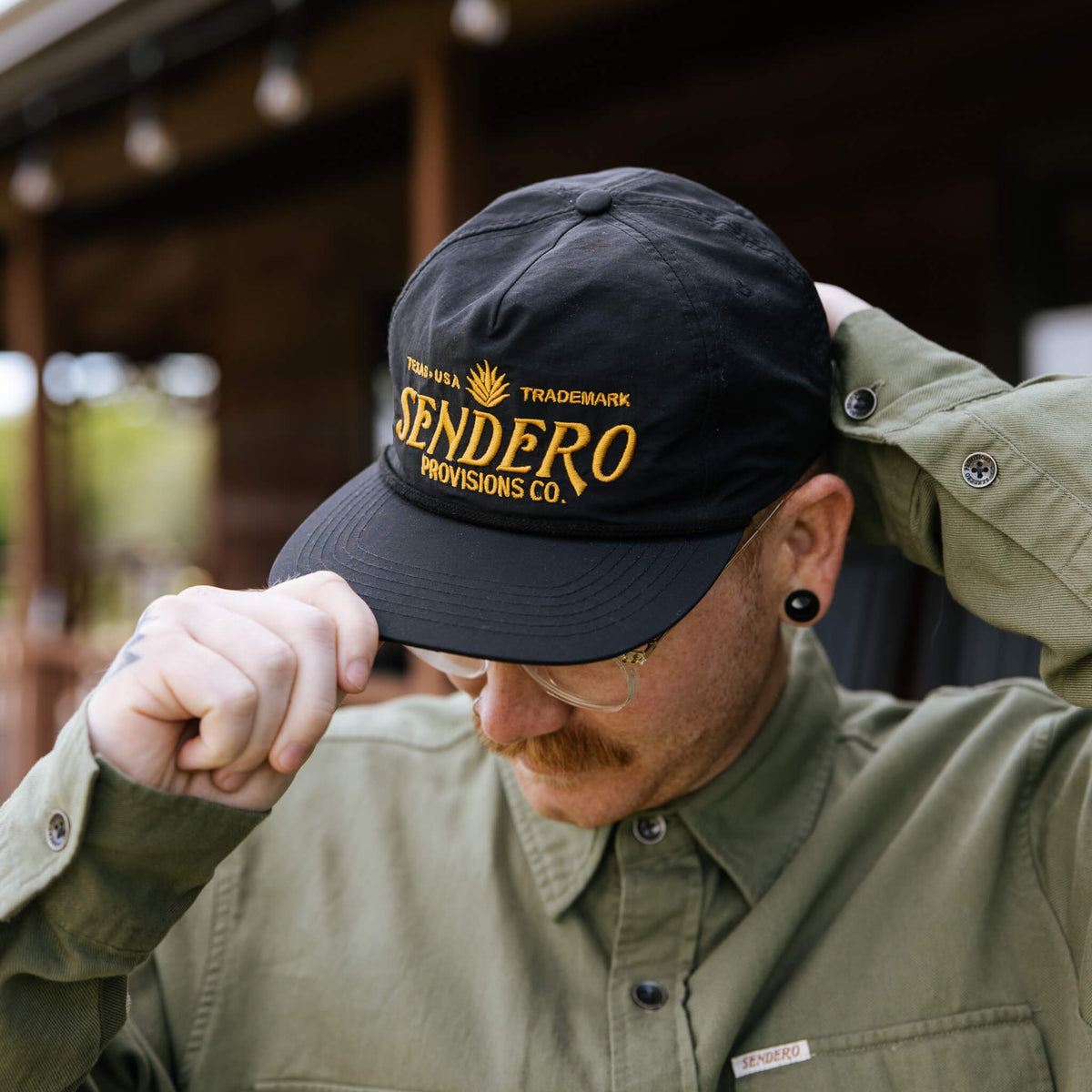 Logo Hat - Black/Gold