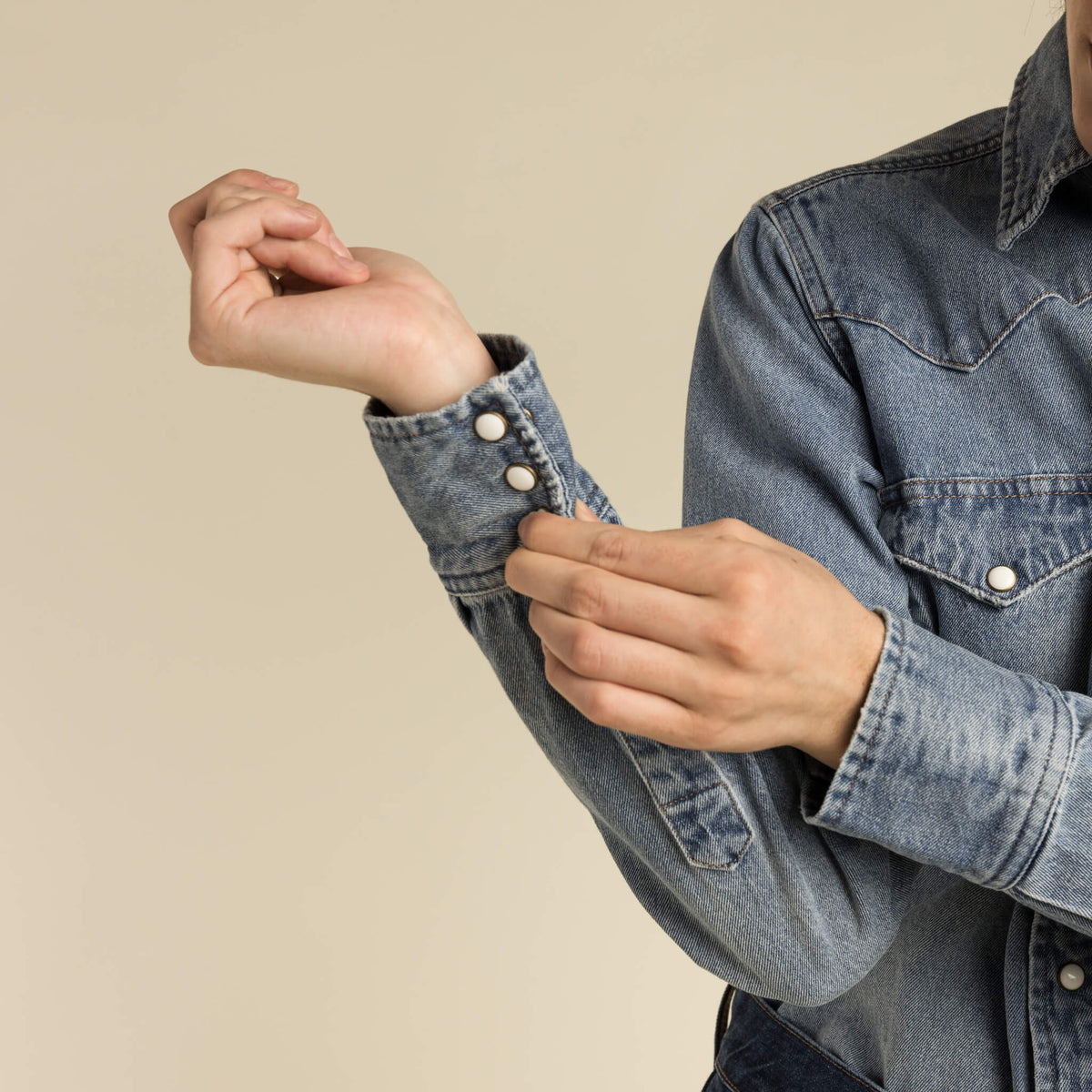 The Wyatt Women's Blouse - Classic Denim