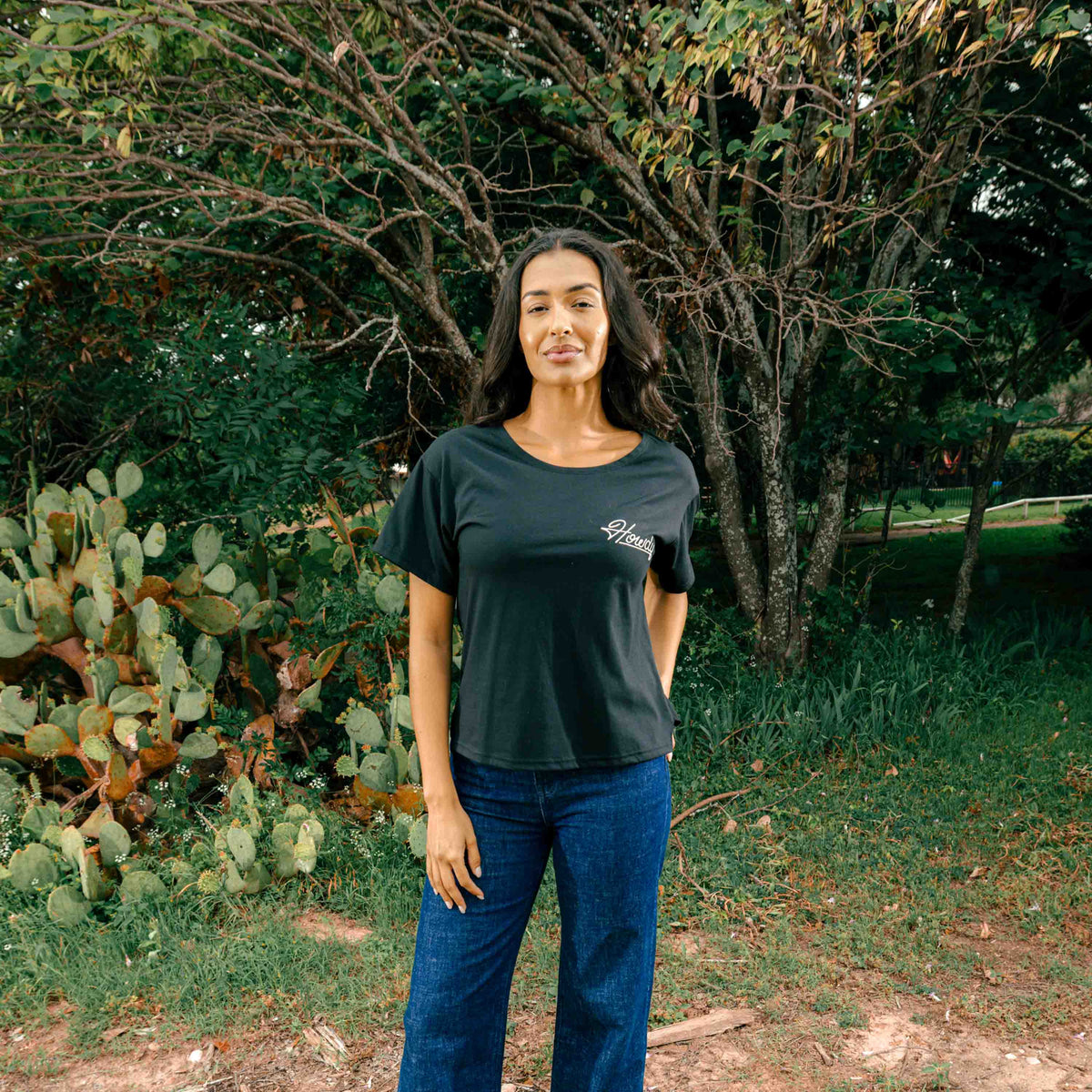 Howdy Basic Tee - Black