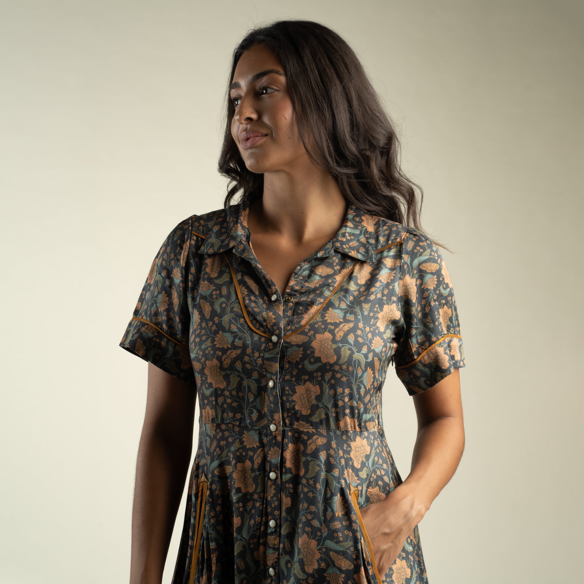 dahlia cotton sweater dress Sendero - Promo Alessandra Rich Silk blend 60 PETITE LENGTH Color:Chicory Coffee