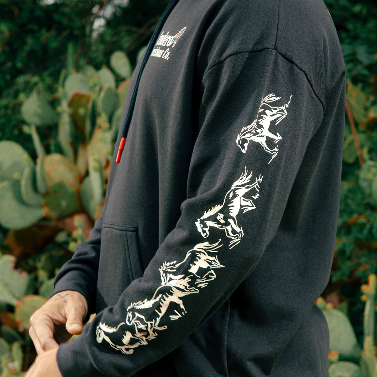 Monanatana Hoodie - Black