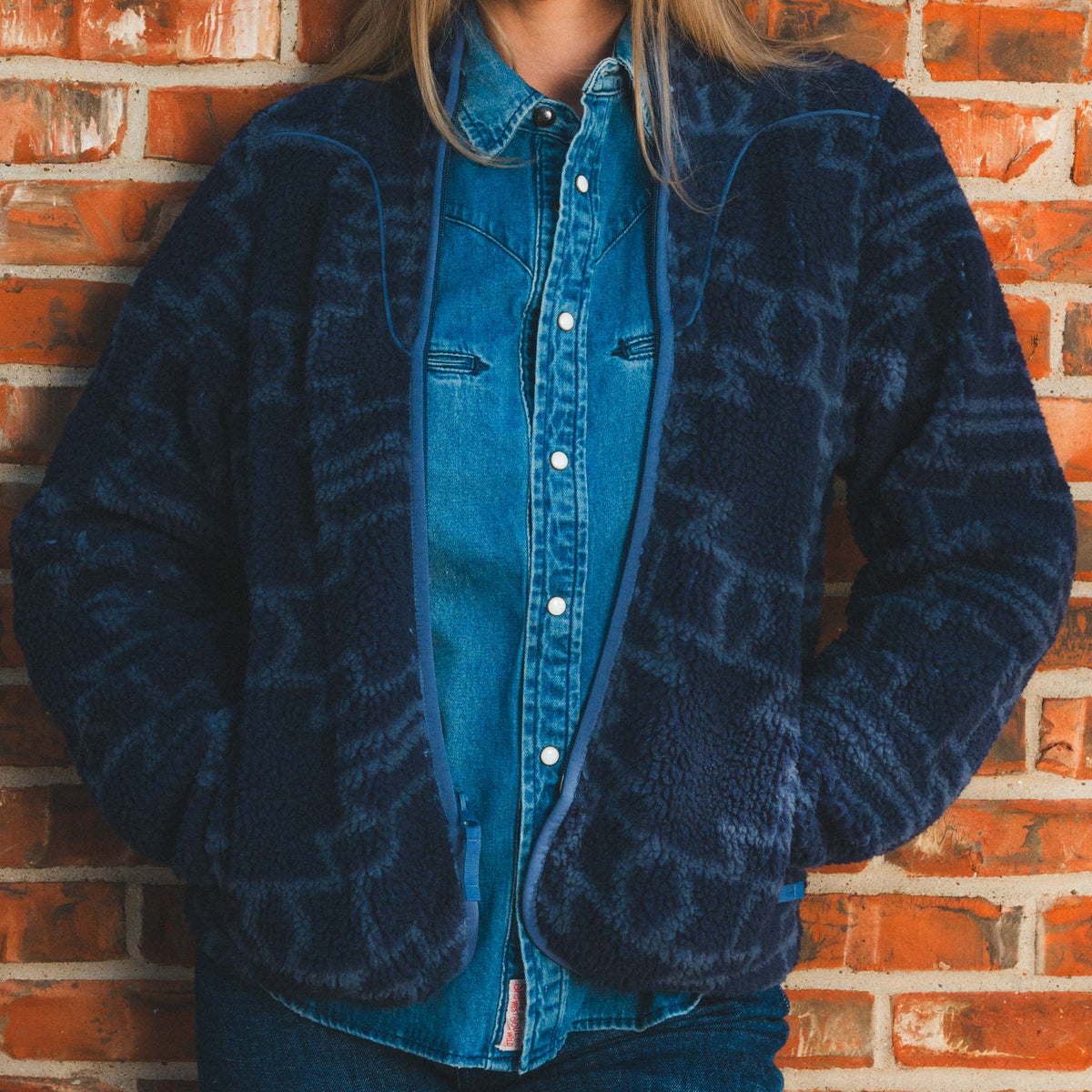 Sedona Fleece - Carson Chevron - Navy