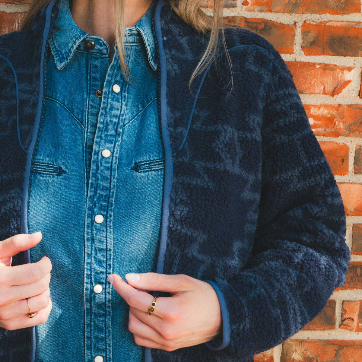 Sedona Fleece - Carson Chevron - Navy