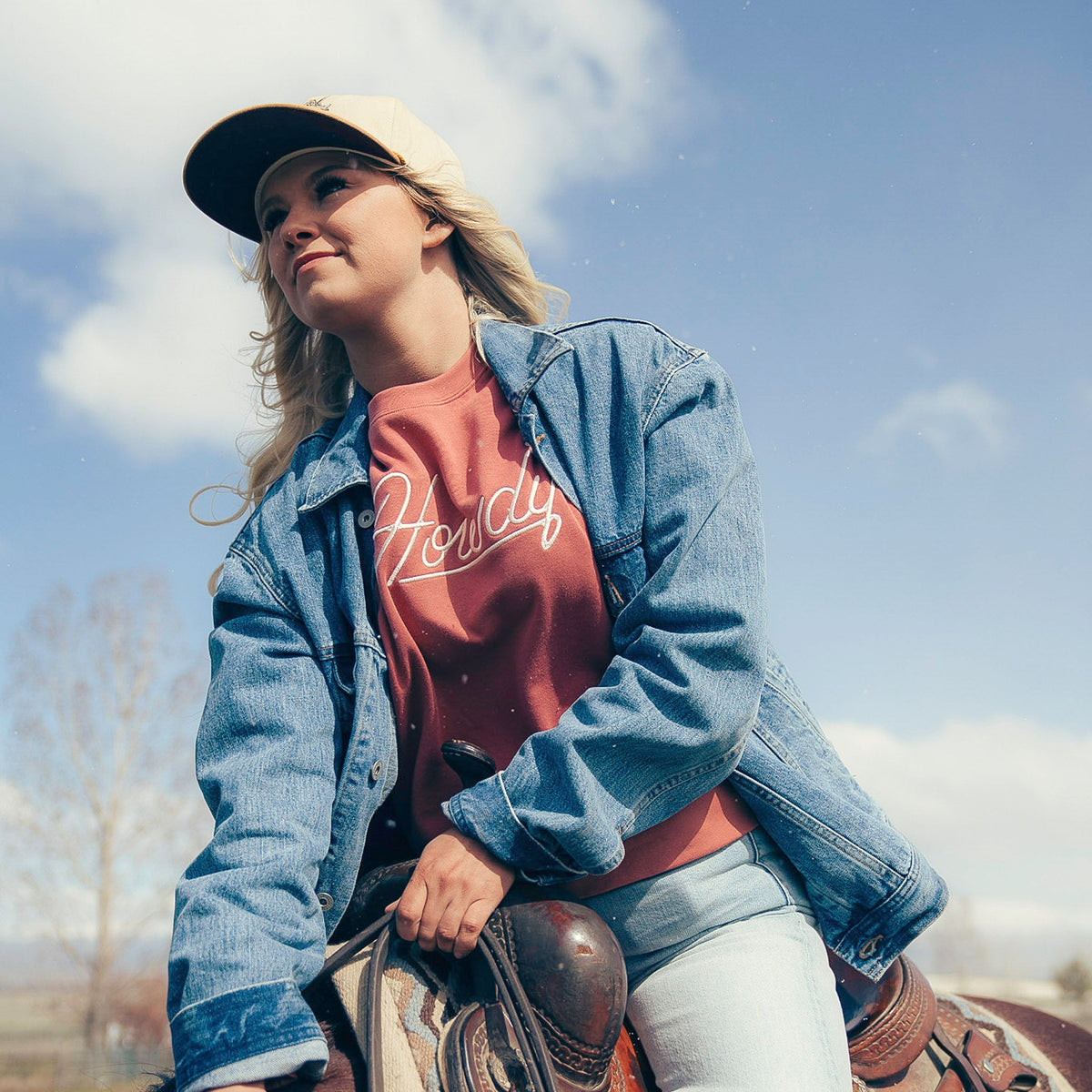 Women's Howdy Sweatshirt - Dusty Mauve