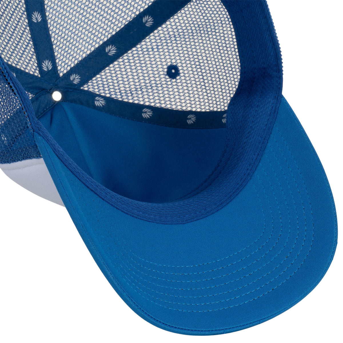 Ropin' Hat - White/Blue