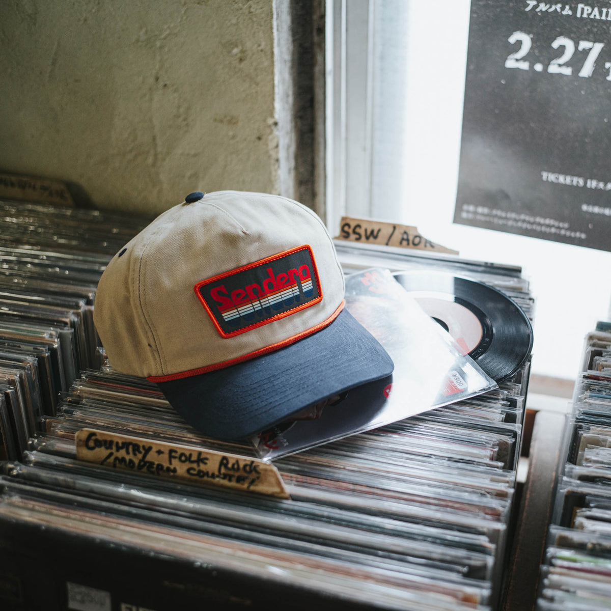 Retro Logo Hat - Felt - Cream/Navy