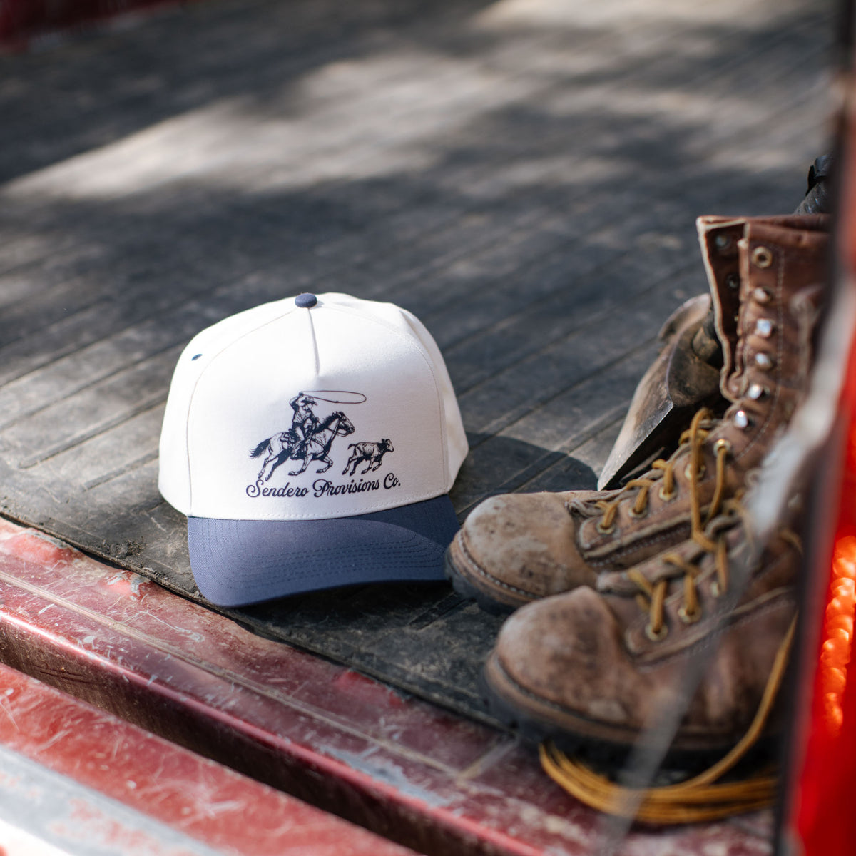 Roper Hat - Cream/Navy