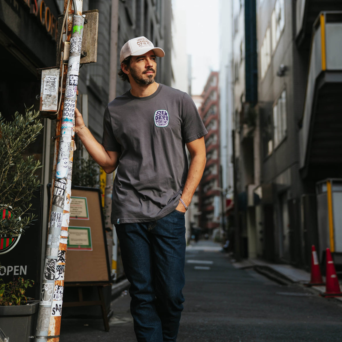 Sendero Retro T-Shirt - Vintage Black
