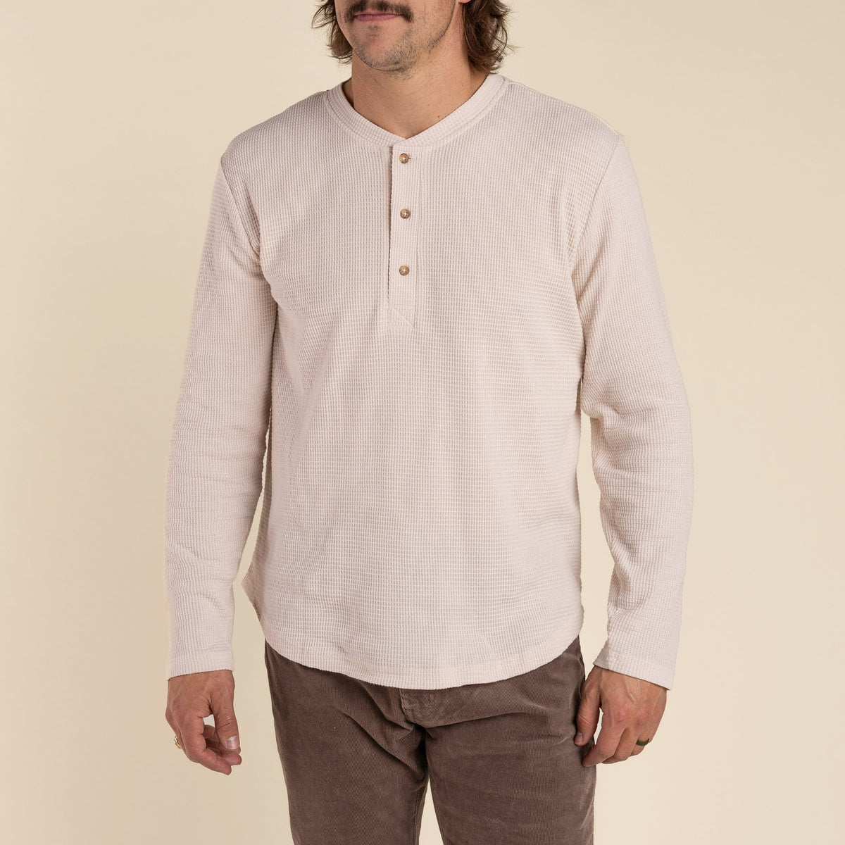 The Maverick Henley - Vintage White