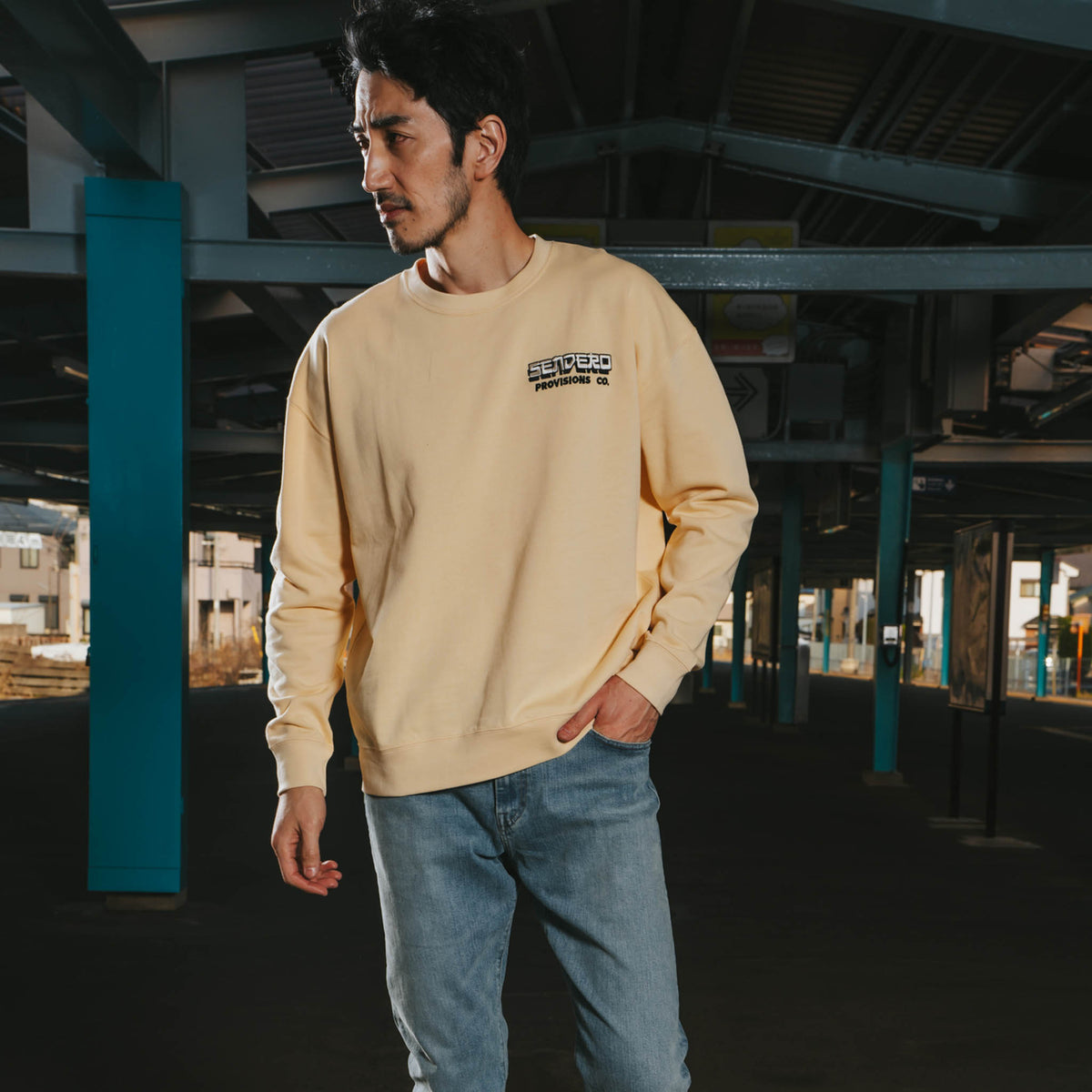 Dust & Bones Sweatshirt - Cream