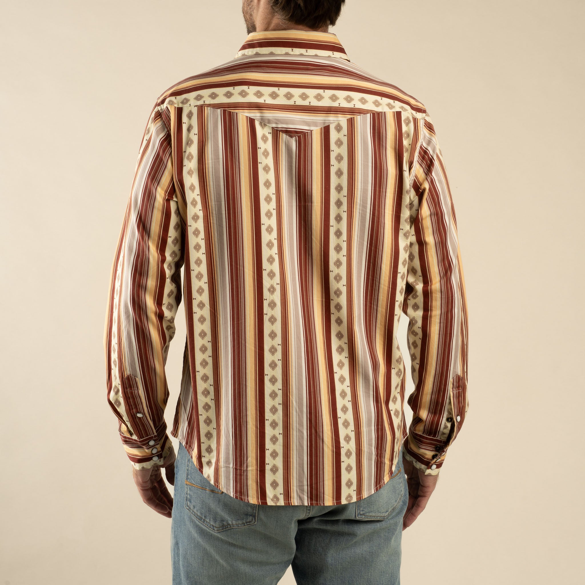 The Wyatt Pearl Snap Long Sleeve Serape Shirt