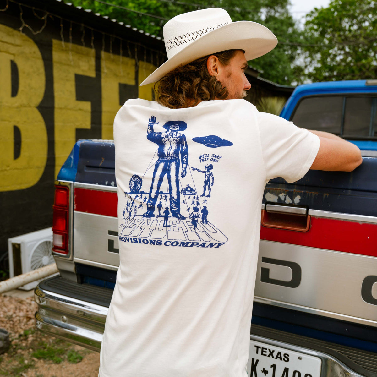 Cowboy Lift Off T-Shirt - Vintage White/Navy