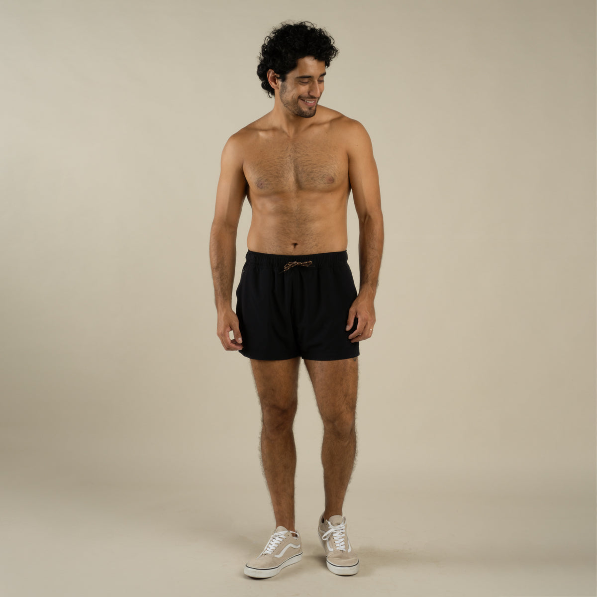 The Crosslight Active Short - Black - Alondra Brown