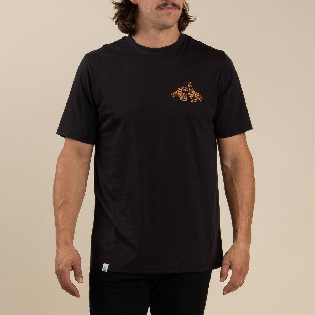Shootin' Hand Salud T-Shirt - Black